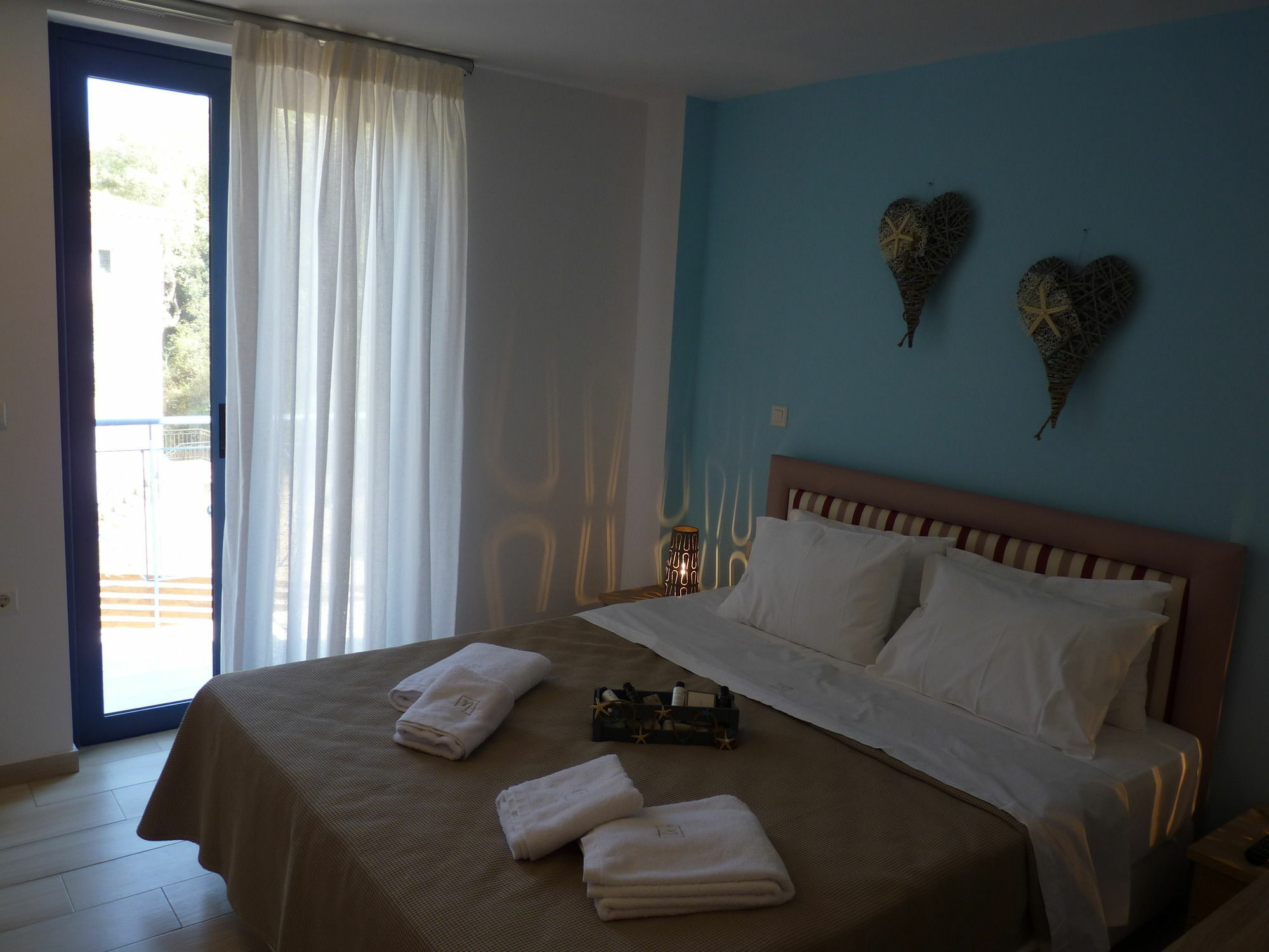 Ilianthos Apartments & Studios Mikros Gialos Exteriér fotografie